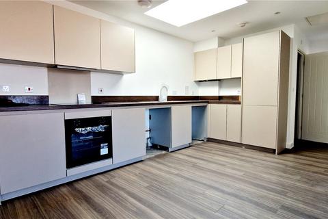 2 bedroom flat to rent, Whitworth Close, Gravesend DA11