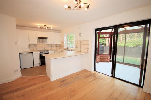 14 Lorimer Close, Luton, LU2 7RL