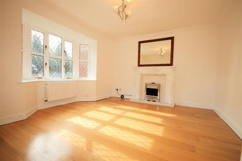 14 Lorimer Close, Luton, LU2 7RL
