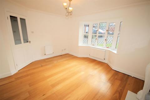 14 Lorimer Close, Luton, LU2 7RL