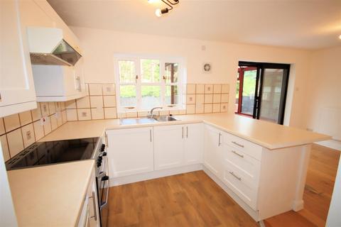 14 Lorimer Close, Luton, LU2 7RL