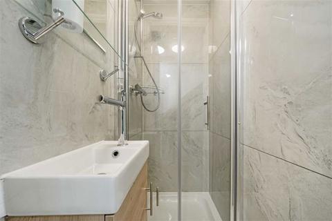 Flat 1, 69 Askew Road, London, W12 9AH
