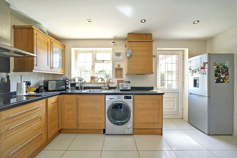 31 Coulter Grove, Perton, Wolverhampton, WV6 7UA