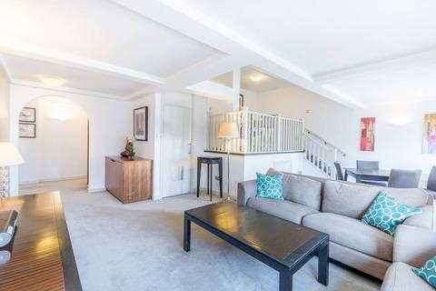 2 bedroom flat for sale, Clarges Street, Mayfair, London, W1J