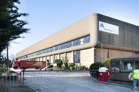 Distribution warehouse to rent, Lodge Rd Staplehurst TN12 0QW