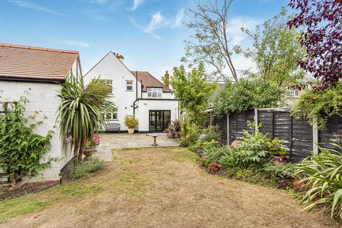4 bedroom detached house for sale, Burgoyne Road, Sunbury-on-Thames, Surrey, TW16