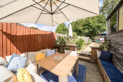 3 bedroom semi-detached house for sale, Weyside Road, Guildford, GU1