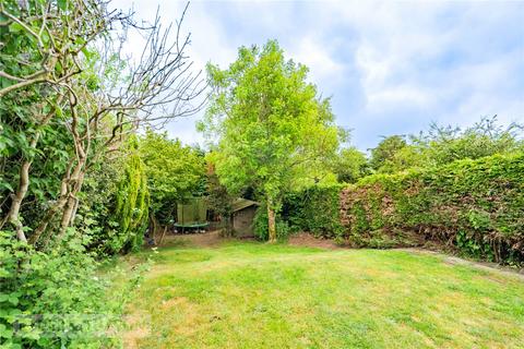 33 Dirker Drive, Marsden, Huddersfield, HD7 6AP