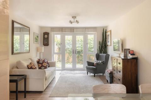 4 Broadwater, Berkhamsted, HP4 2AH