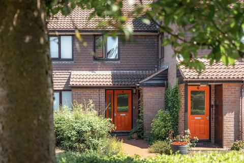 4 Broadwater, Berkhamsted, HP4 2AH