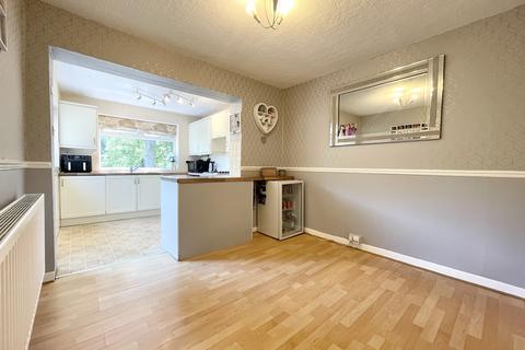 13 Bancroft Close, Bredbury, Stockport, SK6 2HB