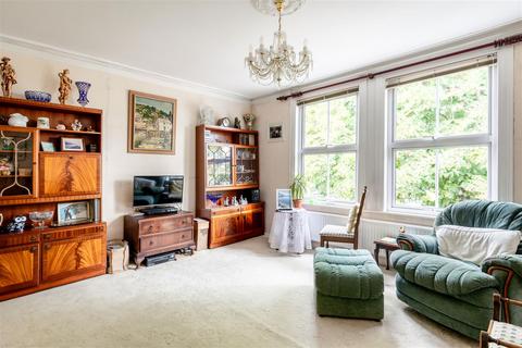 4 bedroom terraced house for sale, High Street, Hurstpierpoint BN6