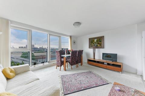 1 bedroom flat to rent, Admiral House, Nine Elms, London, SW8