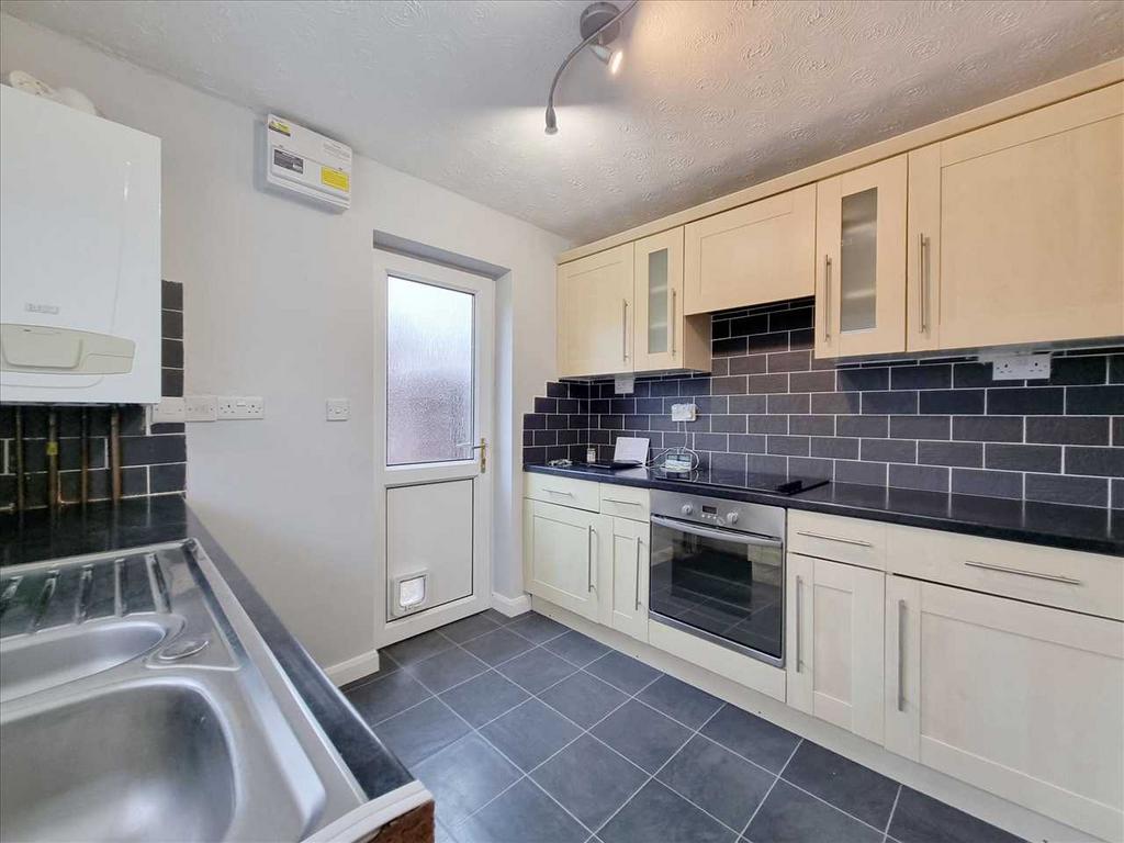 Kitchen: