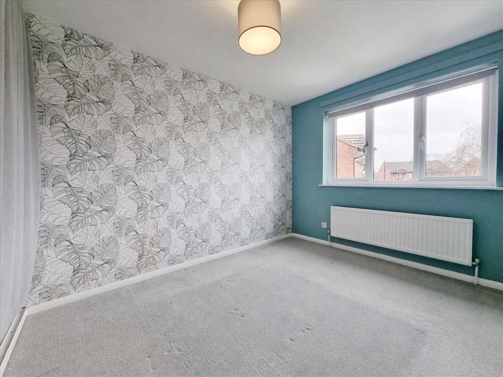 Bedroom 1: