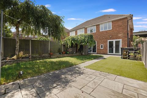 11 Kennard Close, Rochester, ME1 3LH
