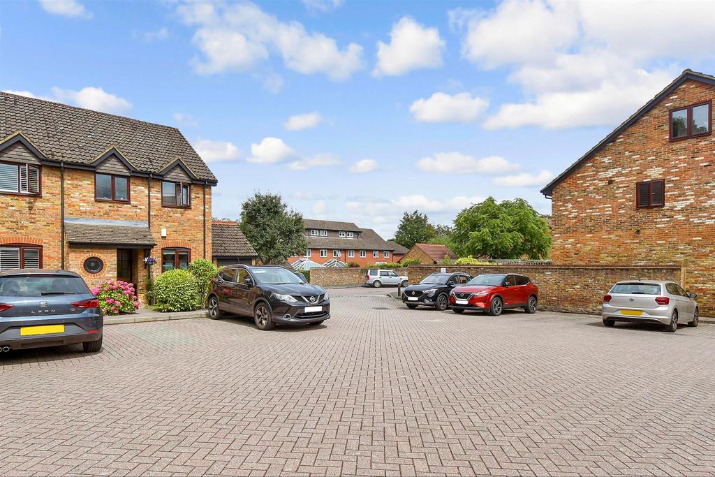 Driveway/Parking