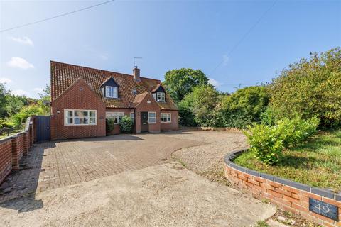 4 bedroom detached house for sale, Mill Road, Beccles NR34