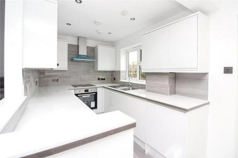 4 bedroom detached house for sale, Condor Close, Warden, ME12
