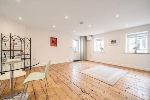 1 bedroom ground floor flat for sale, North Row, St Just TR19