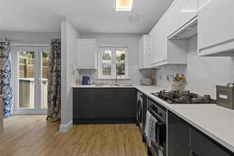 3 bedroom end of terrace house for sale, Akehurst Close, Hellingly, Hailsham