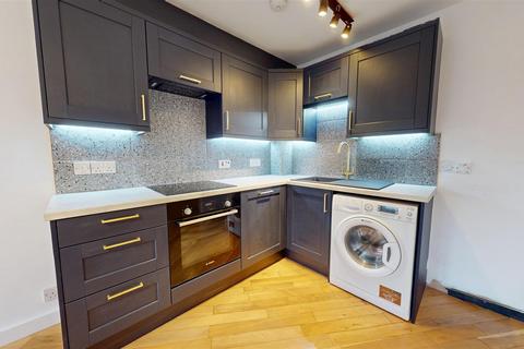 2 bedroom apartment for sale, Central Court, Melville Street, Salford