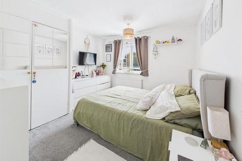 undefined, Ryder Row, Innsworth, Gloucester