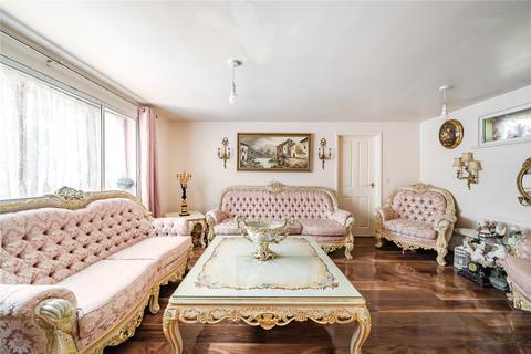 18 Chestnut Close, West Drayton, UB7 0JT