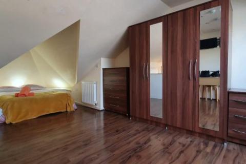 1 bedroom flat to rent, Chatsworth Road