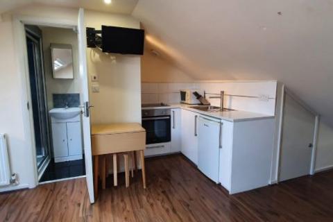 1 bedroom flat to rent, Chatsworth Road