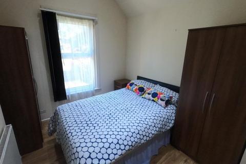 1 bedroom flat to rent, Ash Grove
