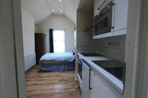 1 bedroom flat to rent, Ash Grove
