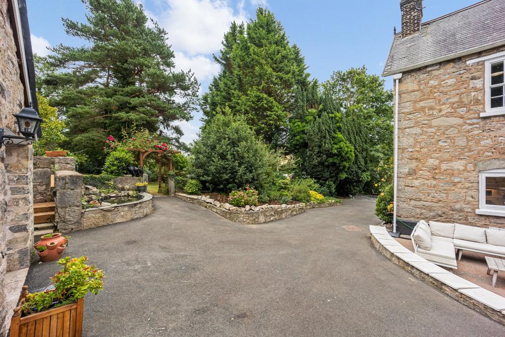 Access To Gardens