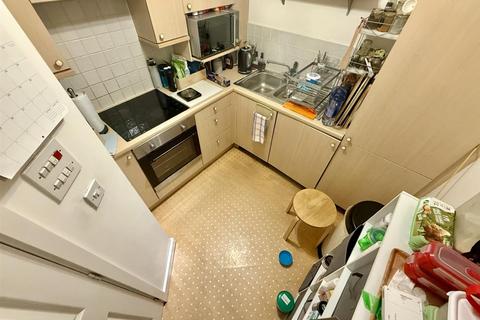 undefined, 6 Great Western Road, Gloucester GL1