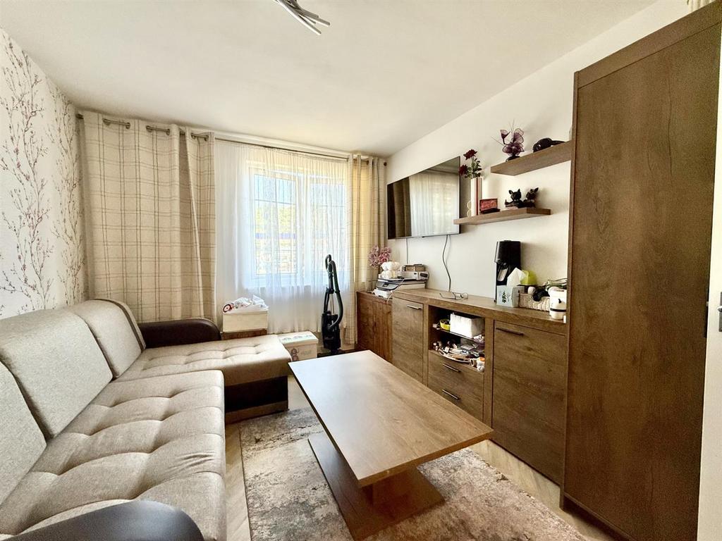 Bedroom2.jpg