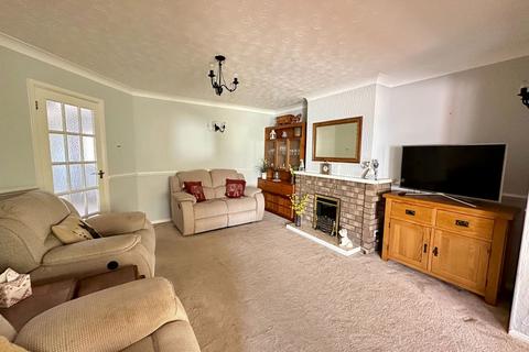 3 bedroom semi-detached bungalow for sale, Bettescombe Road, Rainham ME8