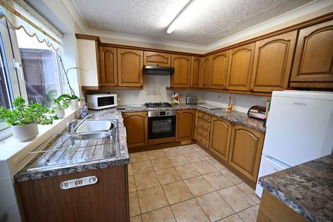 3 bedroom semi-detached bungalow for sale, Bettescombe Road, Rainham ME8