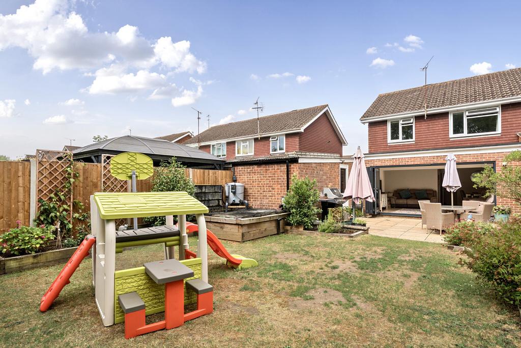 Rear Garden Pic 2