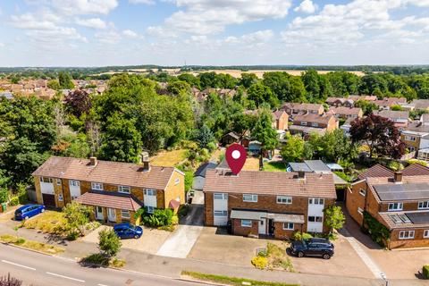 3 bedroom semi-detached house for sale, Barnfield Road, Hertfordshire AL4