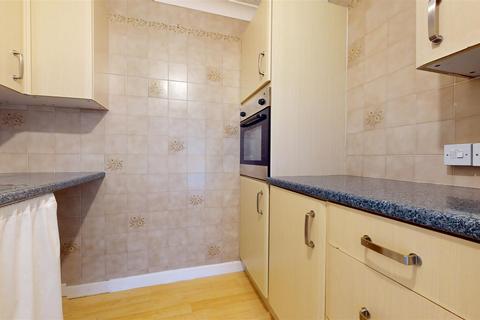 1 bedroom apartment for sale, Flintergill Court, Heelands, Milton Keynes
