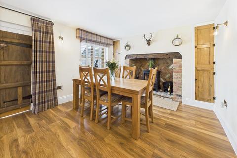 Cyprus Cottage Walmore Hill, Minsterworth, Gloucester, GL2 8LA