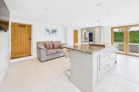 Cyprus Cottage Walmore Hill, Minsterworth, Gloucester, GL2 8LA