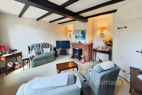 2 bedroom detached house for sale, Redhatch Drive, Earley, Reading