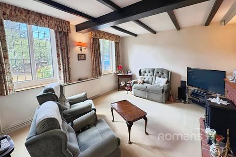 2 bedroom detached house for sale, Redhatch Drive, Earley, Reading