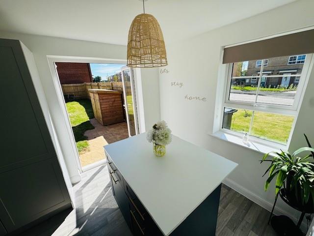 Kitchen 2.jpg