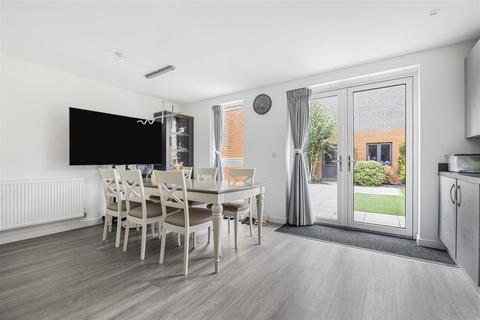 undefined, Addison Road, Reading, RG1