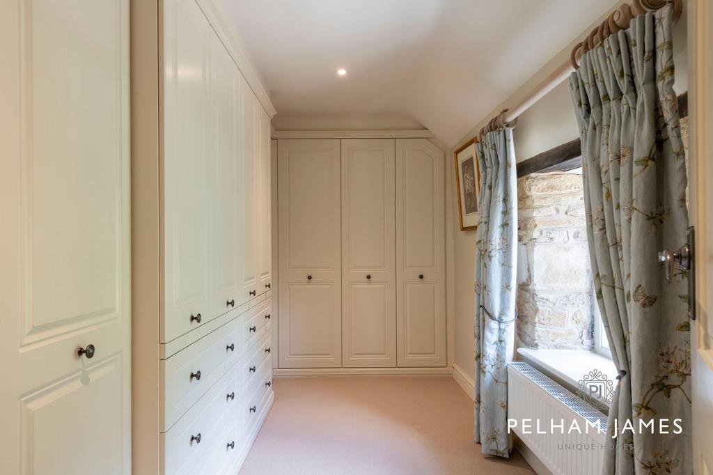 Dressing Room / Fourth Bedroom, Manor Cottage,...