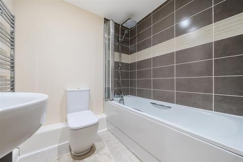 undefined, Throwley Way, Sutton