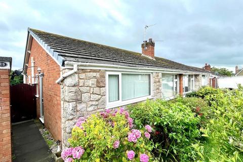 undefined, Llwyn Estyn, Deganwy, Conwy