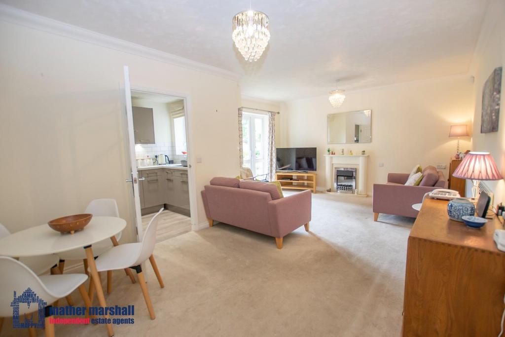 Living/Dining Room